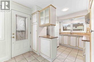 1320 St. Jean St in Ottawa, ON - Building Photo - Building Photo