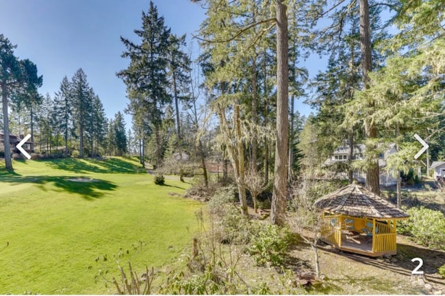 770 E Country Club Drive East in Union, WA - Foto de edificio - Building Photo