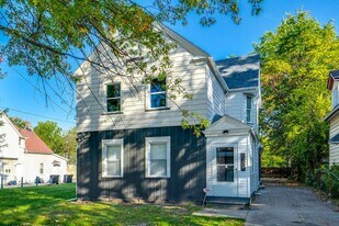 6701 Gertrude Ave in Cleveland, OH - Building Photo