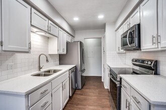 115 Peachtree Ct in Kennedale, TX - Building Photo - Building Photo