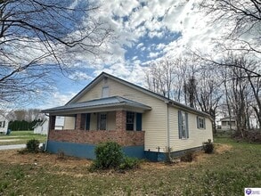 3067 Greensburg Rd in Buffalo, KY - Building Photo - Building Photo