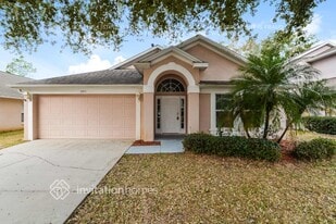 2851 Stags Leap Dr in Orange City, FL - Building Photo