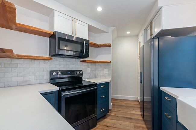 3288 Via Marin in San Diego, CA - Building Photo - Building Photo