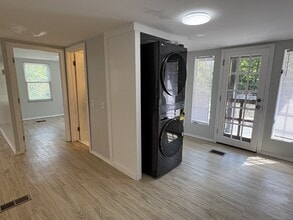 28 Hilltop Rd in Cheshire, CT - Building Photo - Building Photo