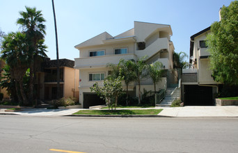 631 E Angeleno Ave in Burbank, CA - Building Photo - Building Photo