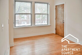 1210 W Waveland Ave, Unit 3 in Chicago, IL - Building Photo - Building Photo