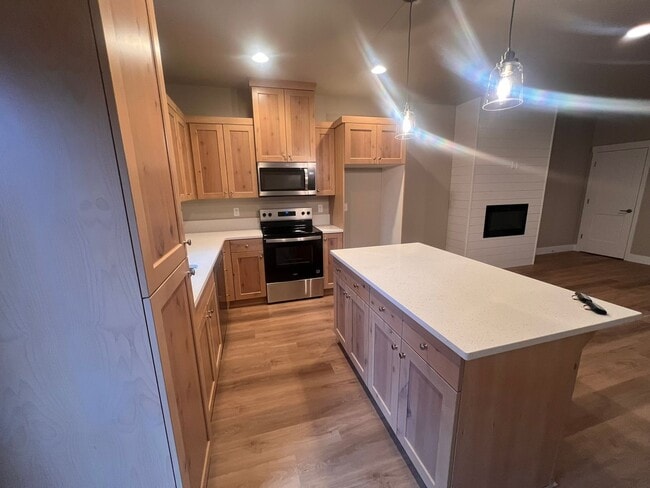 63282 NW Ski Ln in Bend, OR - Building Photo - Building Photo