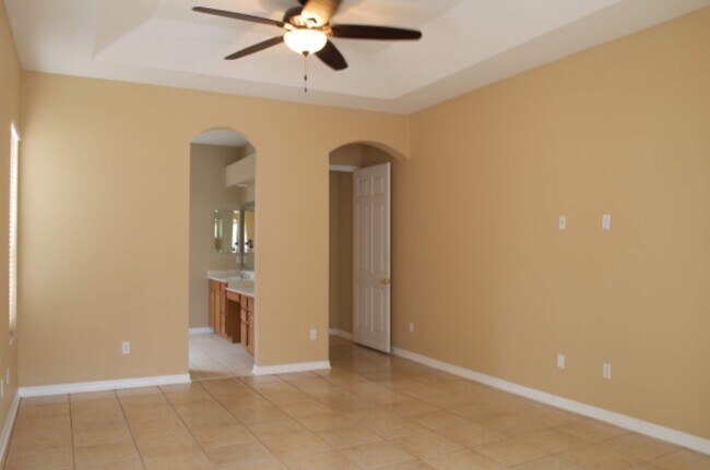 property at 6220 Hedgesparrows Ln