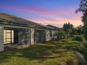 9180 Glenforest Dr in Naples, FL - Building Photo - Building Photo