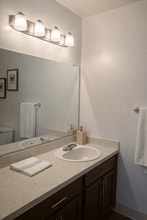 Corner Place in Southfield, MI - Foto de edificio - Building Photo