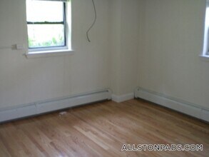 4 President Terrace in Boston, MA - Building Photo - Building Photo