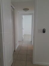 3171 Auburn Blvd in Fort Lauderdale, FL - Building Photo - Building Photo