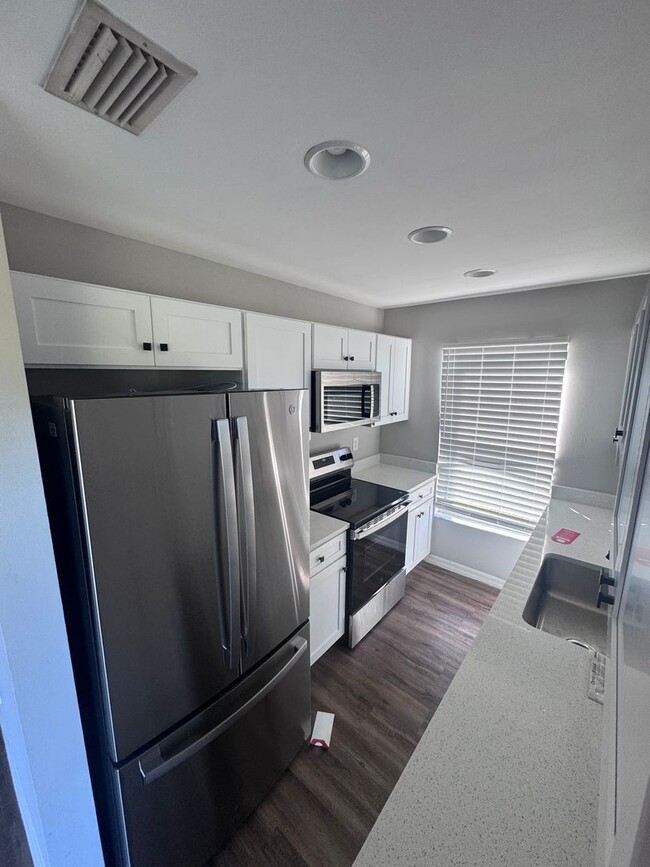 343 Harold Ave S in Lehigh Acres, FL - Building Photo - Building Photo