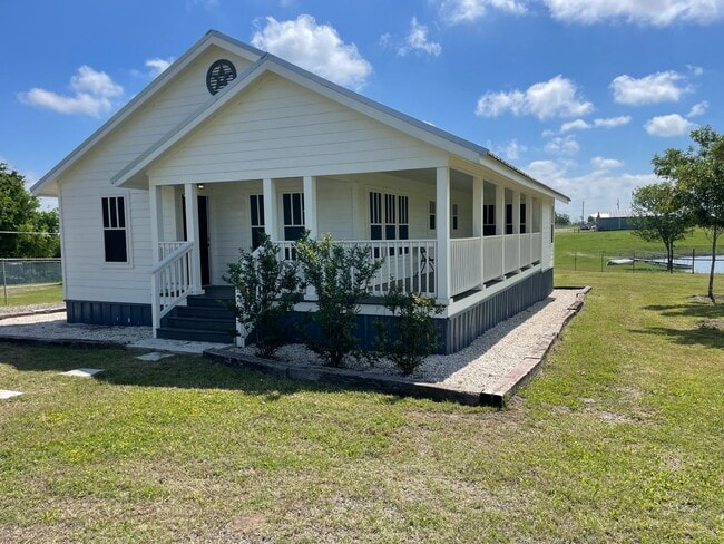 property at 9711 Thaxton Rd