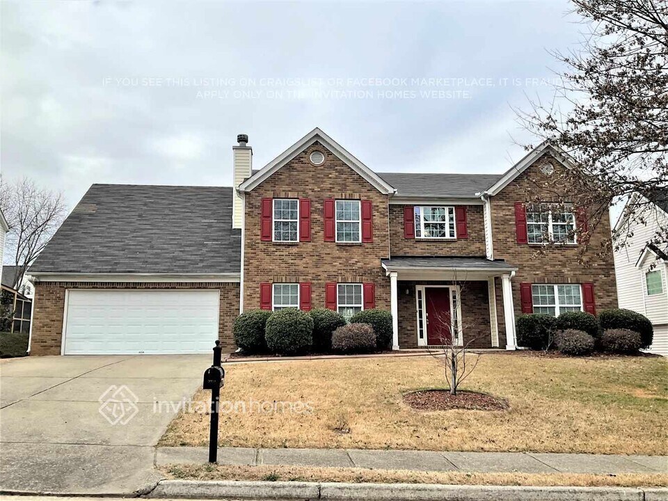 2324 Pierce Way in Buford, GA - Building Photo