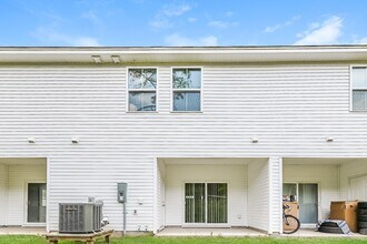 128 Morning Line Dr in Moncks Corner, SC - Building Photo - Building Photo