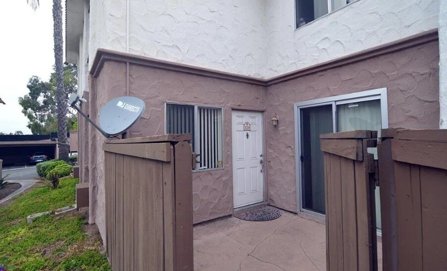 10235 Madrid Way, Unit 129 in Spring Valley, CA - Foto de edificio