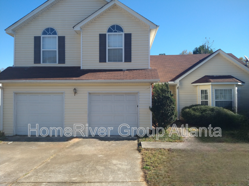 555 Cherry Branch Ln in Fairburn, GA - Building Photo