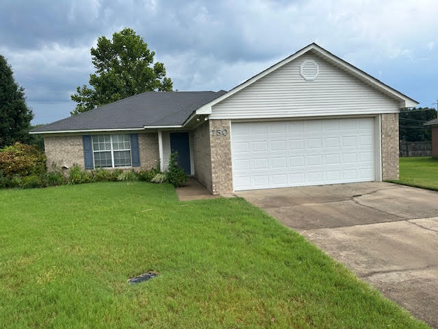 750 Cherub Ct in Conway, AR - Foto de edificio