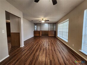 1480 W Klein Rd in New Braunfels, TX - Building Photo - Building Photo