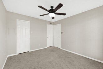 4011 NASA Road 1 in El Lago, TX - Building Photo - Building Photo