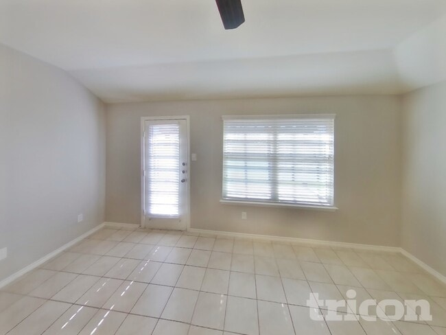 2060 Brisbon St in Fate, TX - Building Photo - Building Photo