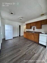 37 Pierce St in Kingston, PA - Building Photo - Building Photo