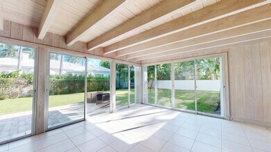 219 Ridgeview Dr in Palm Beach, FL - Building Photo - Building Photo