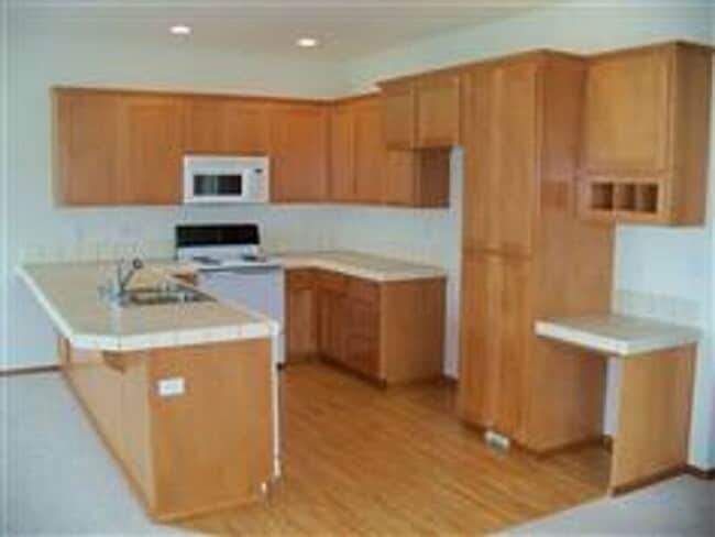 7807 W 6th Ave in Kennewick, WA - Building Photo - Building Photo