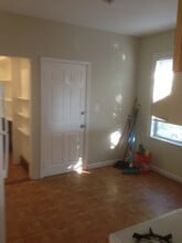 98 Forest Hills St, Unit 2 in Boston, MA - Foto de edificio - Building Photo