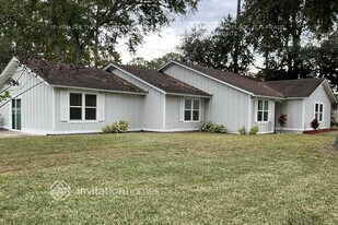 11093 Mandarin Station Dr E in Jacksonville, FL - Building Photo