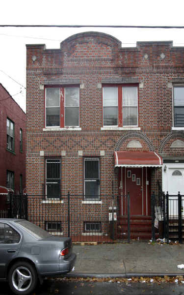 1138 Blake Ave in Brooklyn, NY - Foto de edificio