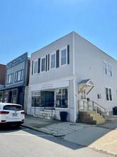 333 Central St in Franklin, NH - Foto de edificio - Building Photo