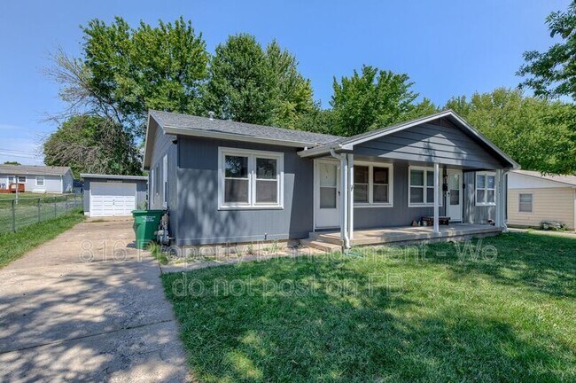 602 SE 5th St in Lee's Summit, MO - Building Photo - Building Photo