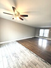 7745 W Harbor Ct in Frankfort, IL - Building Photo - Building Photo