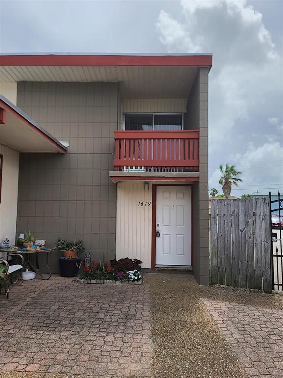 property at 1619 Biovu Dr