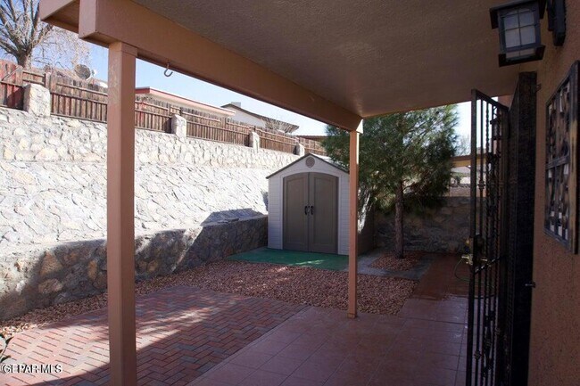 2150 King James Pl in El Paso, TX - Building Photo - Building Photo