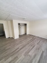 610 4th Ave in Ford City, PA - Foto de edificio - Building Photo