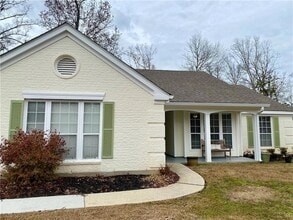 1010 Live Oak Loop in Mandeville, LA - Building Photo - Building Photo
