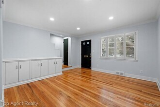 1724 Graefield Rd in Birmingham, MI - Foto de edificio - Building Photo