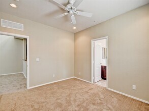 8940 W Olive Ave in Peoria, AZ - Building Photo - Building Photo