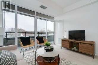 1285 Queen St E in Toronto, ON - Building Photo - Building Photo