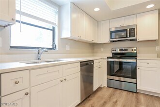 987 Auburn Rd in Venice, FL - Building Photo - Building Photo
