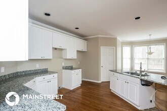 991 Laurel Springs Ln SW in Marietta, GA - Building Photo - Building Photo