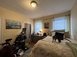 379 Highland Ave, Unit First Floor in Somerville, MA - Foto de edificio - Building Photo