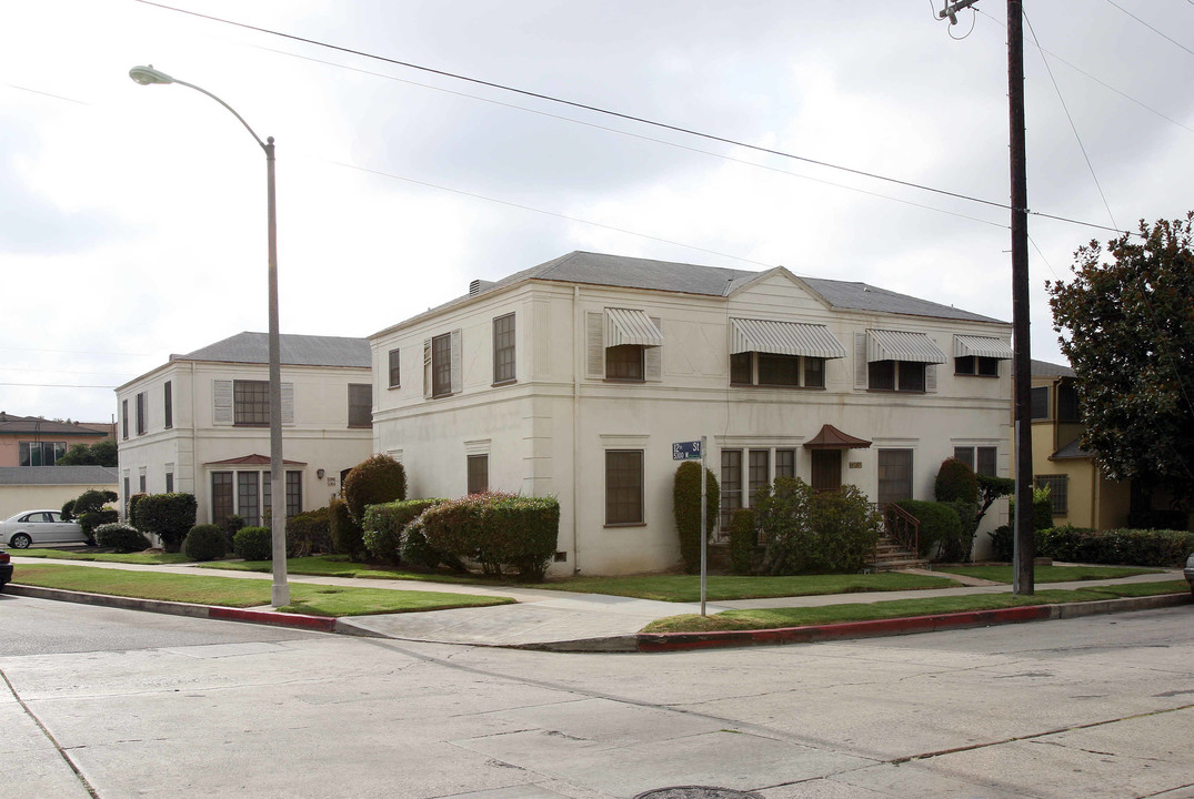 1202 S Cochran Ave in Los Angeles, CA - Building Photo