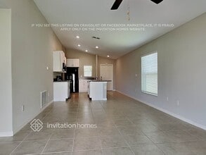 7114 Paradise Island Ct in Sun City Center, FL - Foto de edificio - Building Photo