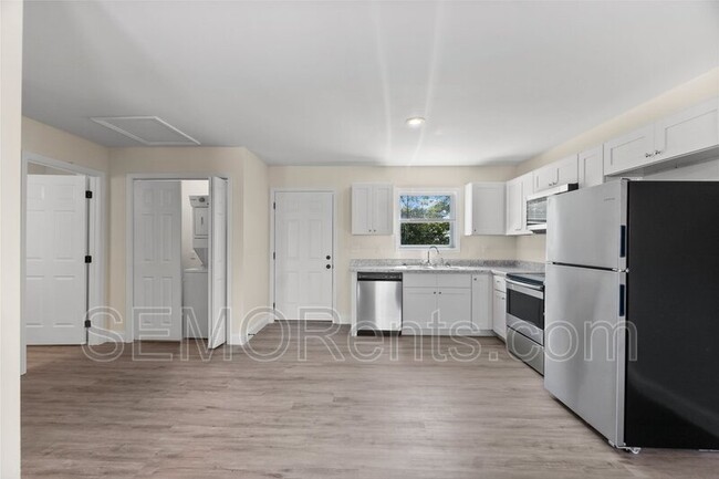 property at 222 Brandon Cole Ct