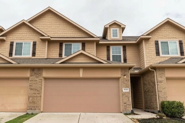 property at 3930 Lexington Grove Ct