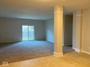 11218 Lucky Dan Dr in Noblesville, IN - Building Photo - Building Photo